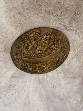 Vintage Oval Embossed Solid Brass Pineapple Welcome Sign Wall Plaque